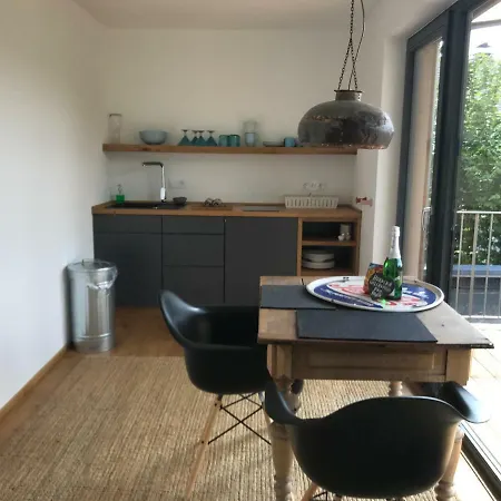 Ferienhaus Poppenhausen شقة *